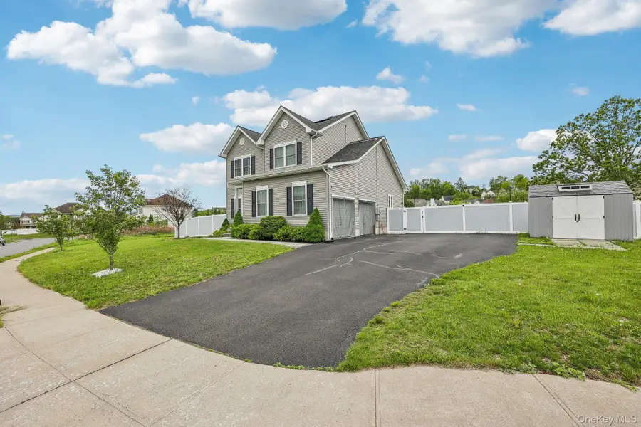 3105 Betsy Ross Ridge, New Windsor, NY 12553 - #2