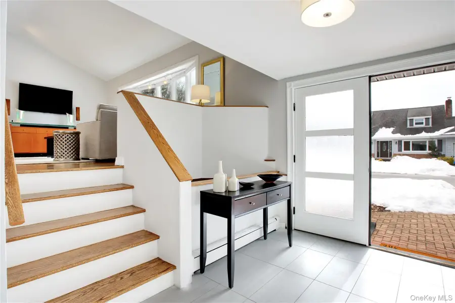 1 James Avenue, Port Washington, NY 11050 - #3