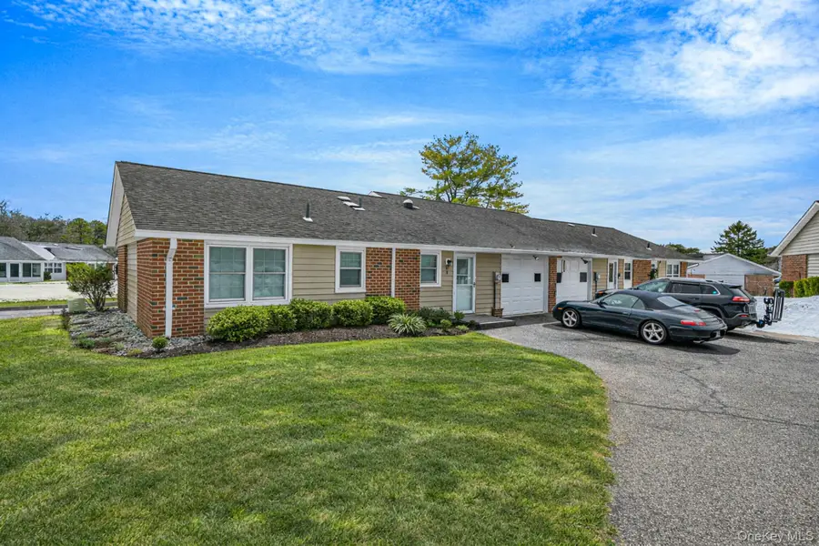 61 Enfield Court #B, Ridge, NY 11961 - #3