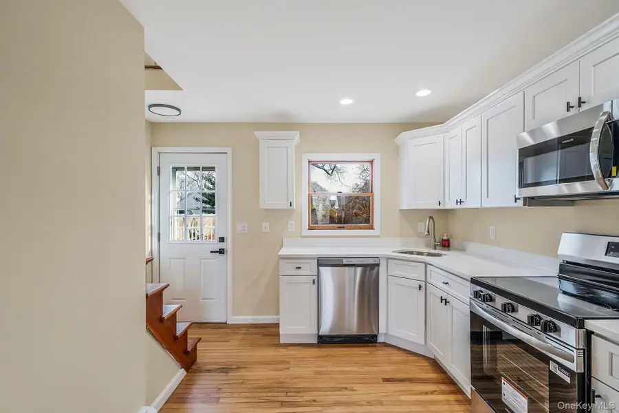 31 Walnut Avenue, Patchogue, NY 11772 - #3