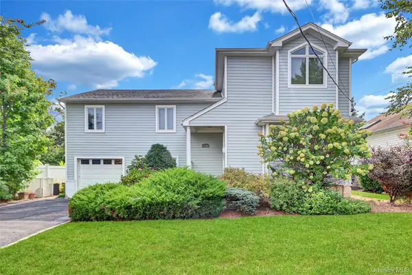 2070 Beverly Way, Merrick, NY 11566