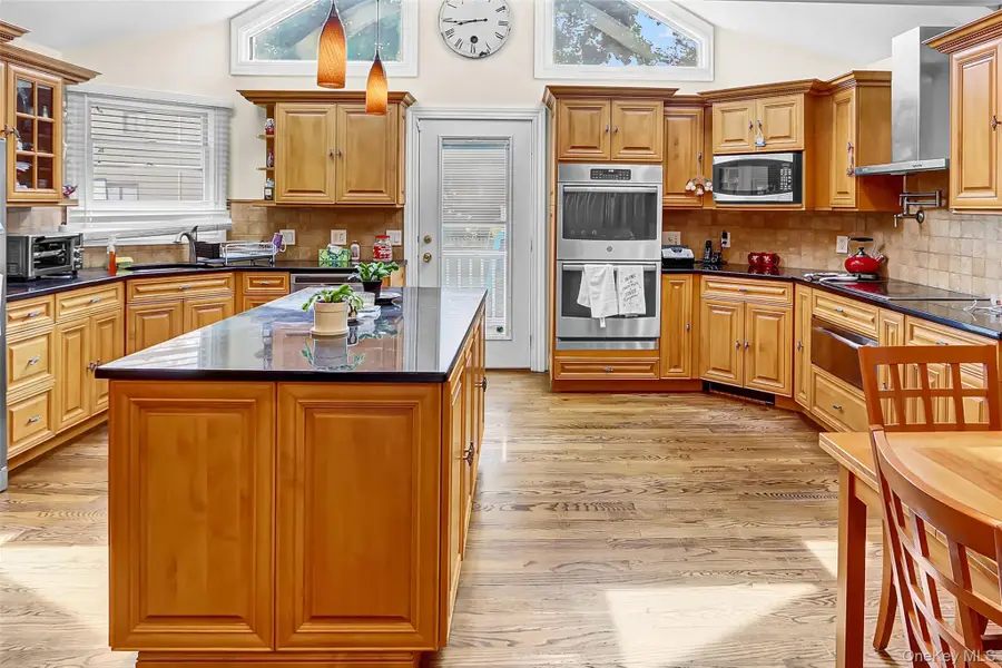 2070 Beverly Way, Merrick, NY 11566 - #2