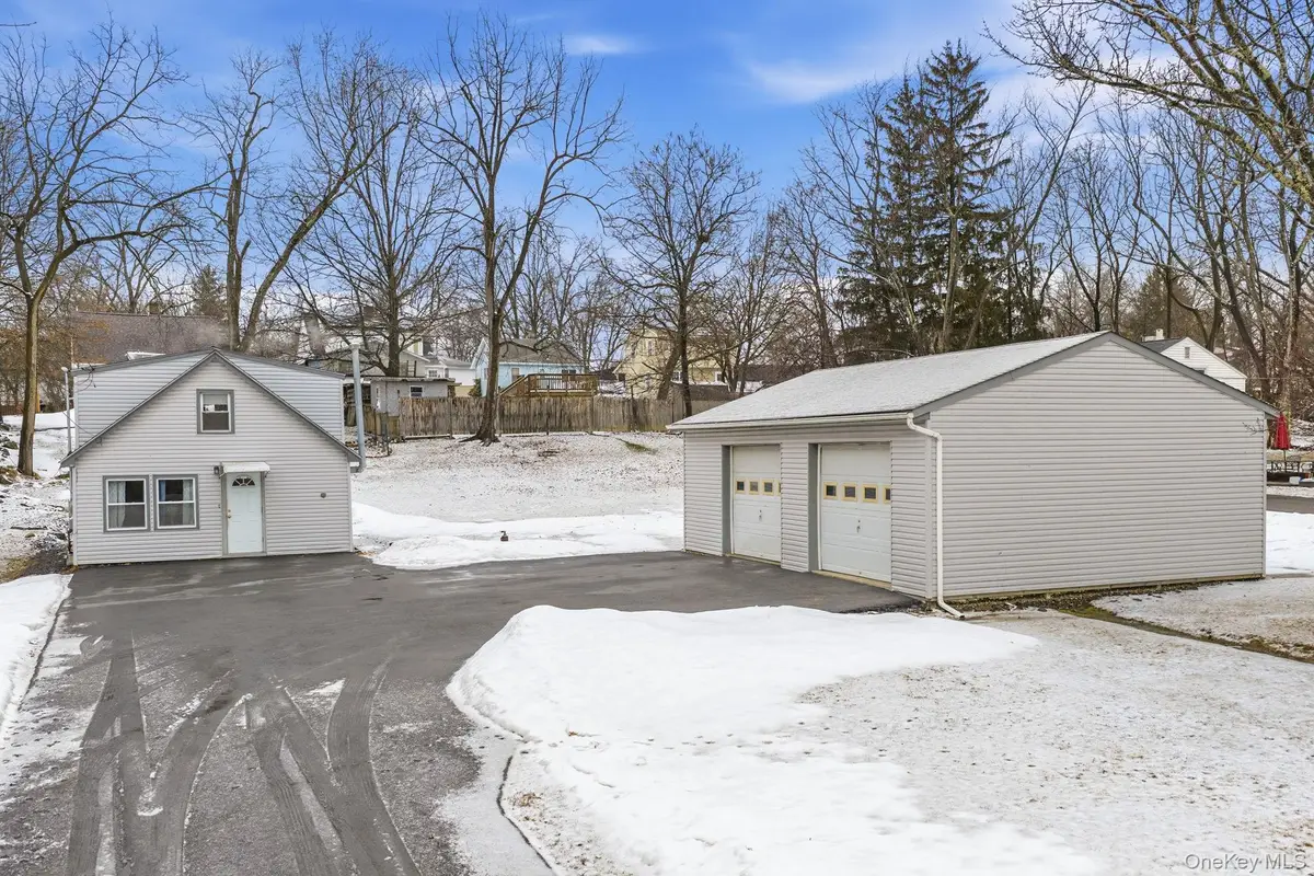 331 Highland Ave Extension, Middletown, NY 10940 - #1