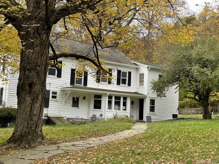 611 Peekskill Hollow Road, Putnam Valley, NY 10579 - #2