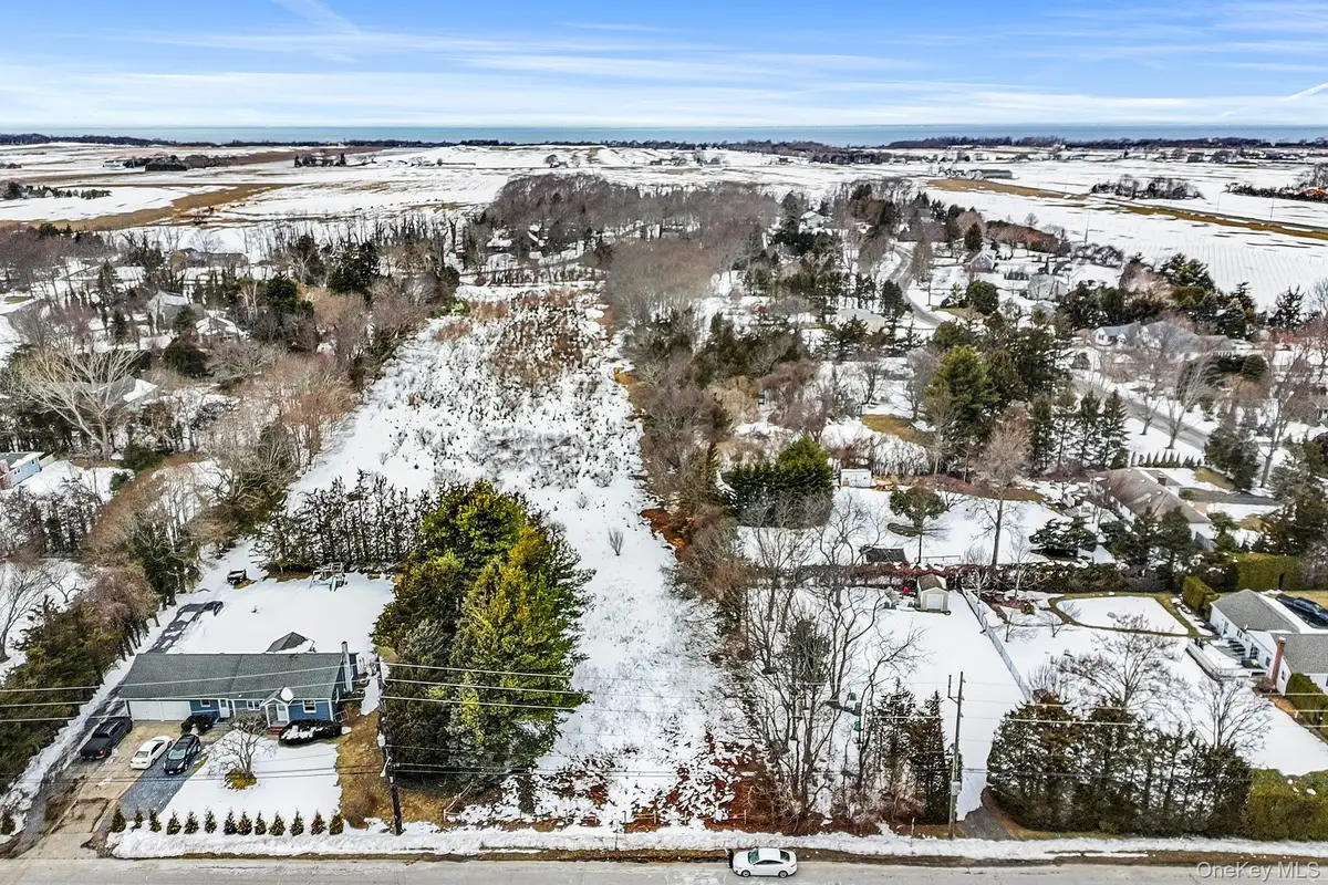 18365 County Road 48, Cutchogue, NY 11935 - #1