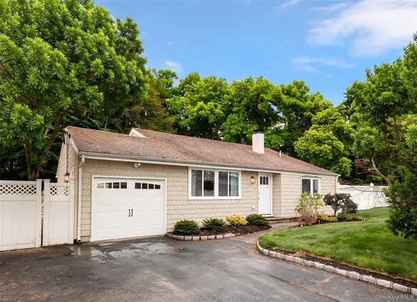 3106 Devon Avenue, Medford, NY 11763