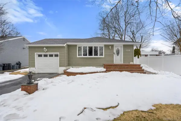 156 N Pine Street, Massapequa, NY 11758