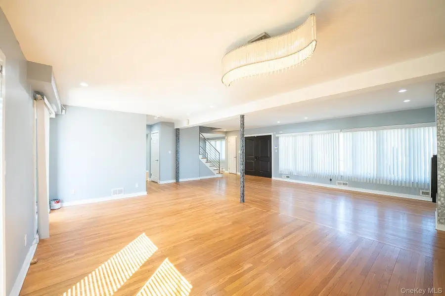 14962 Powells Cove Boulevard, Whitestone, NY 11357 - #2