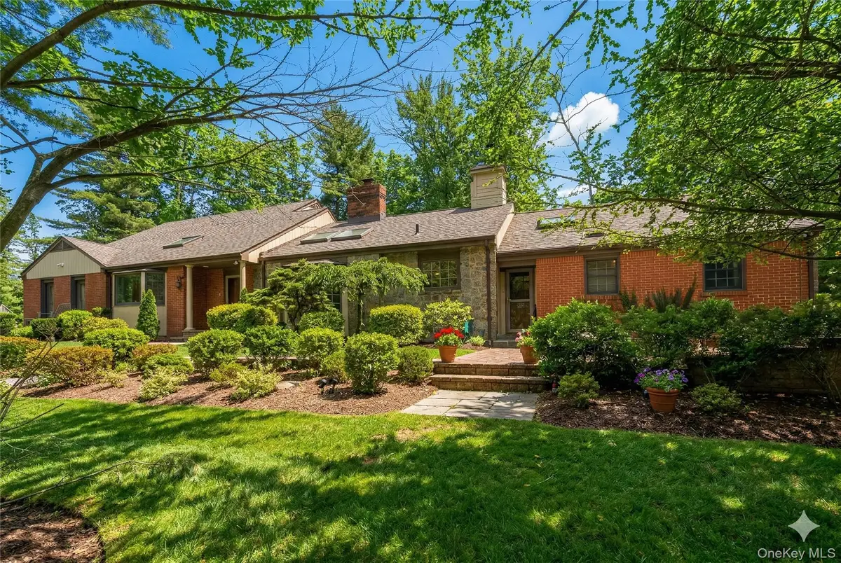 1017 Friendly Road, Upper Brookville, NY 11771 - #1