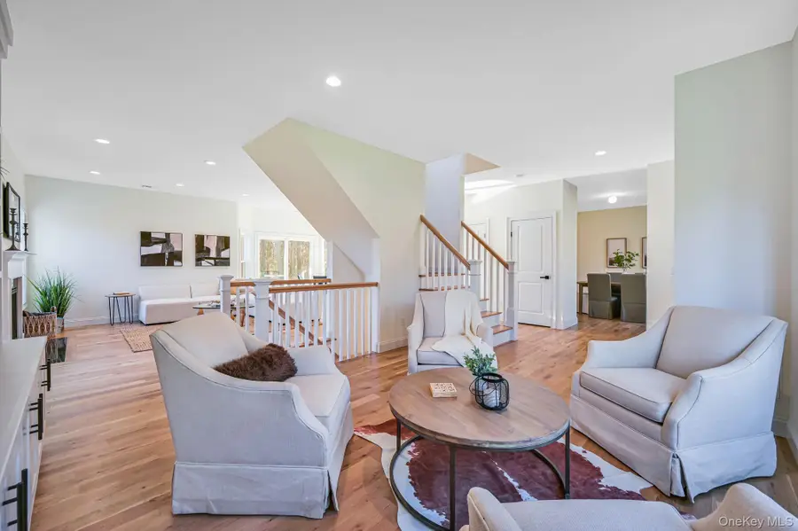 6 Baldwin Court, Medford, NY 11763 - #2