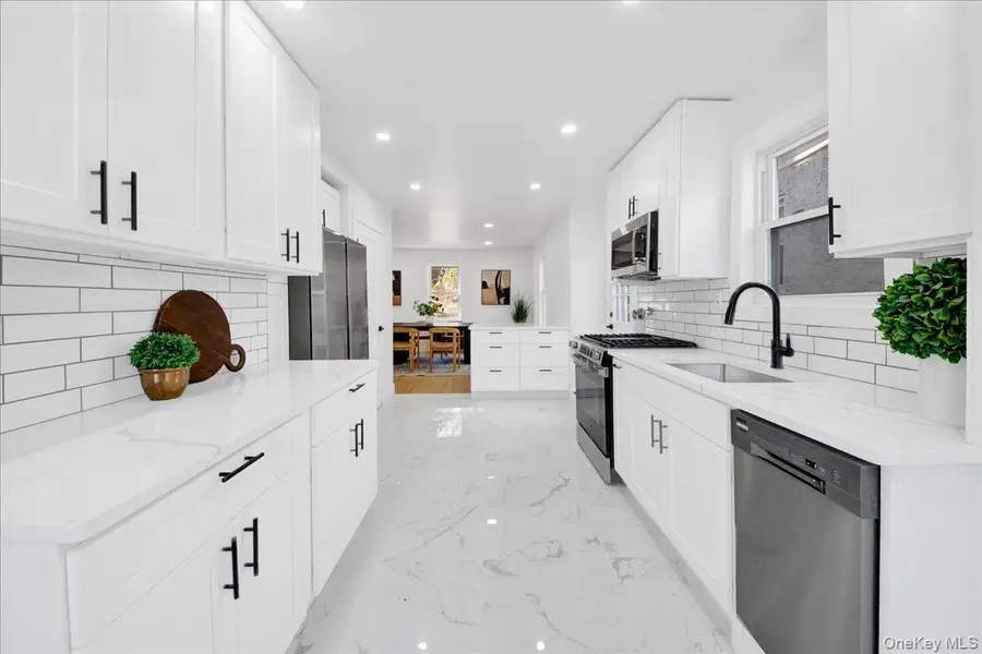 20 Mersereau Avenue, Mount Vernon, NY 10553 - #3