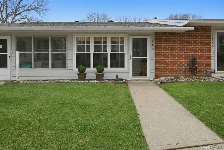 260 Newcastle Court #B, Ridge, NY 11961 - #3