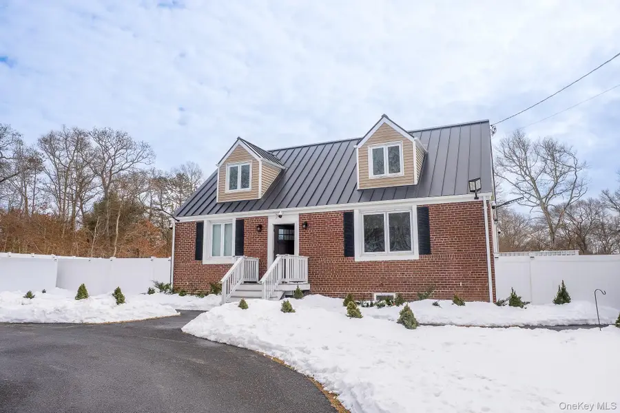 4 Riverside Avenue, Mastic Beach, NY 11951 - #3