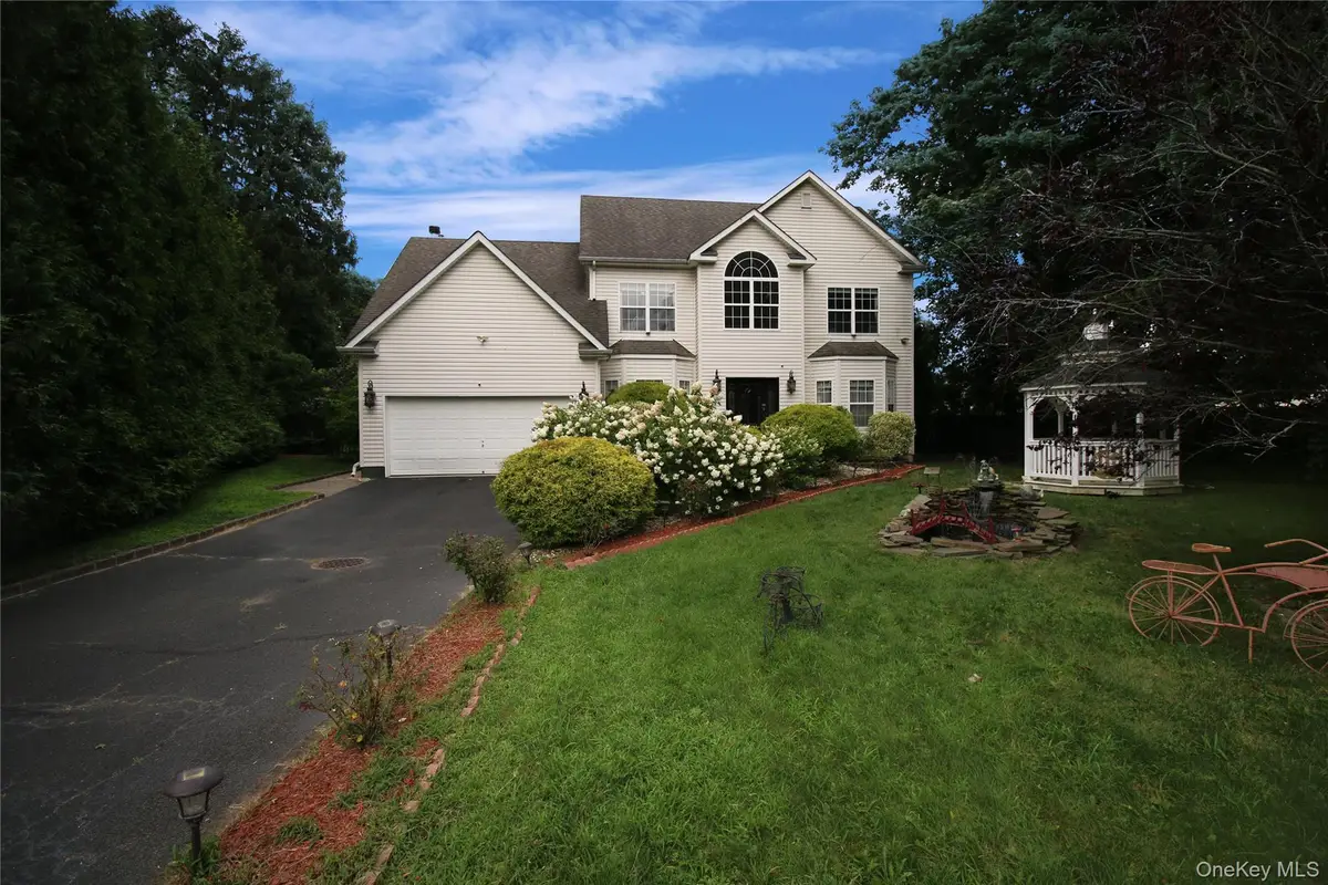 469 Donald Boulevard, Holbrook, NY 11741 - #1