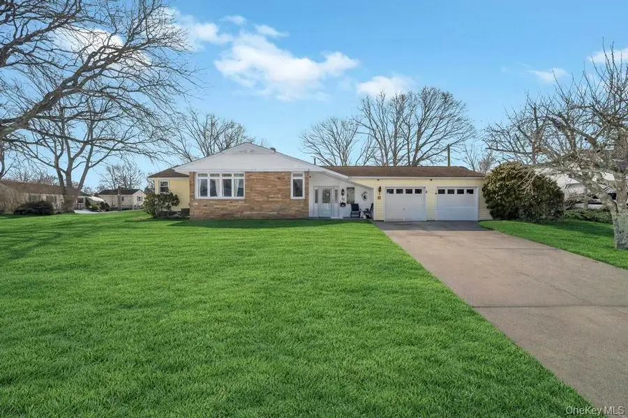 11 Norman Drive, Centereach, NY 11720 - #3