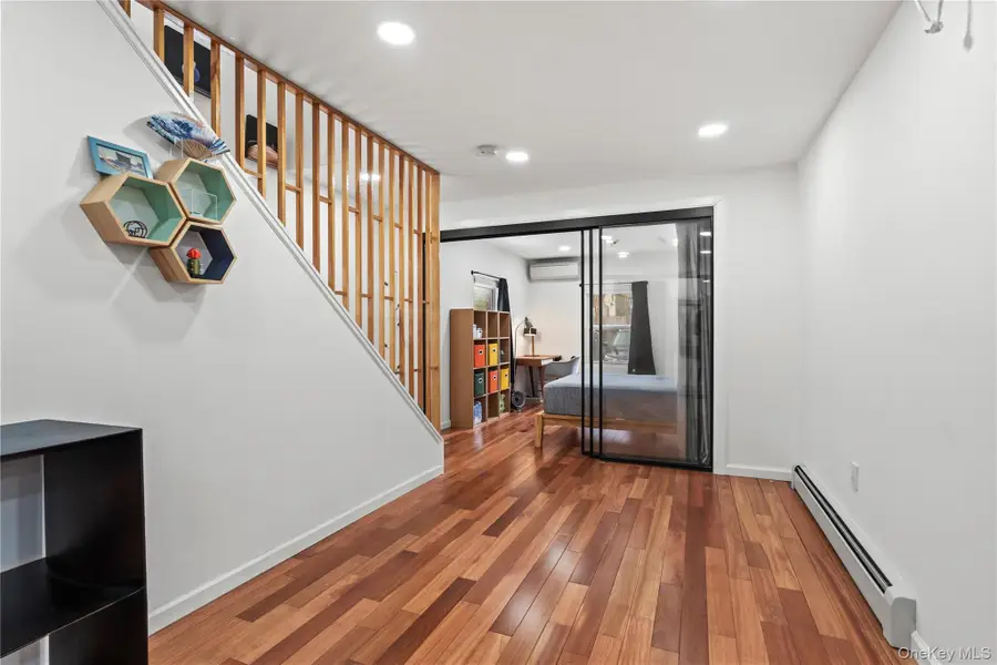 70-51 Juno Street, Forest Hills, NY 11375 - #3