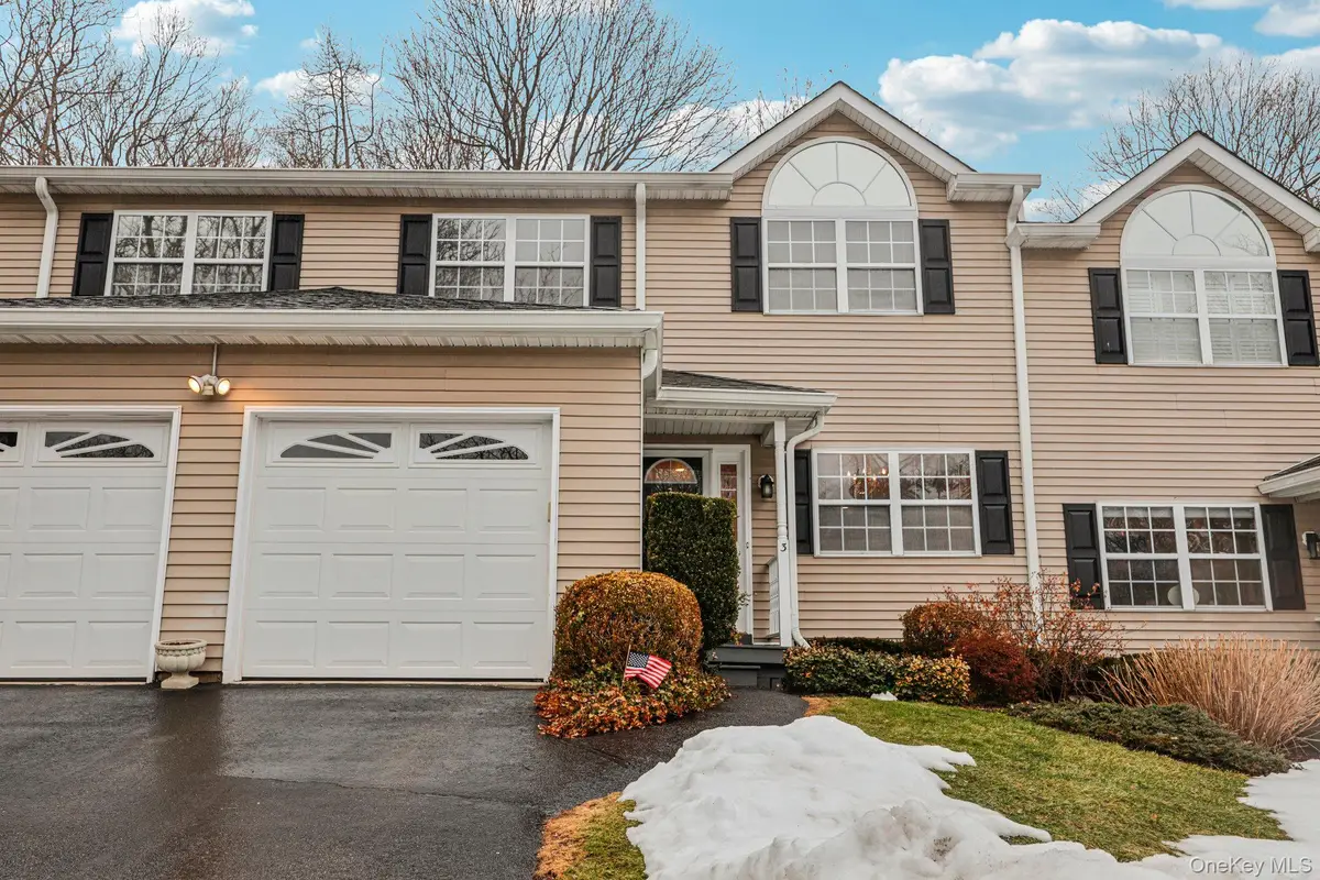 3 Springwood Lane, Huntington, NY 11743 - #1