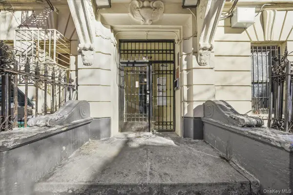 17-19 W 108th Street #92, New York (Manhattan), NY 10025