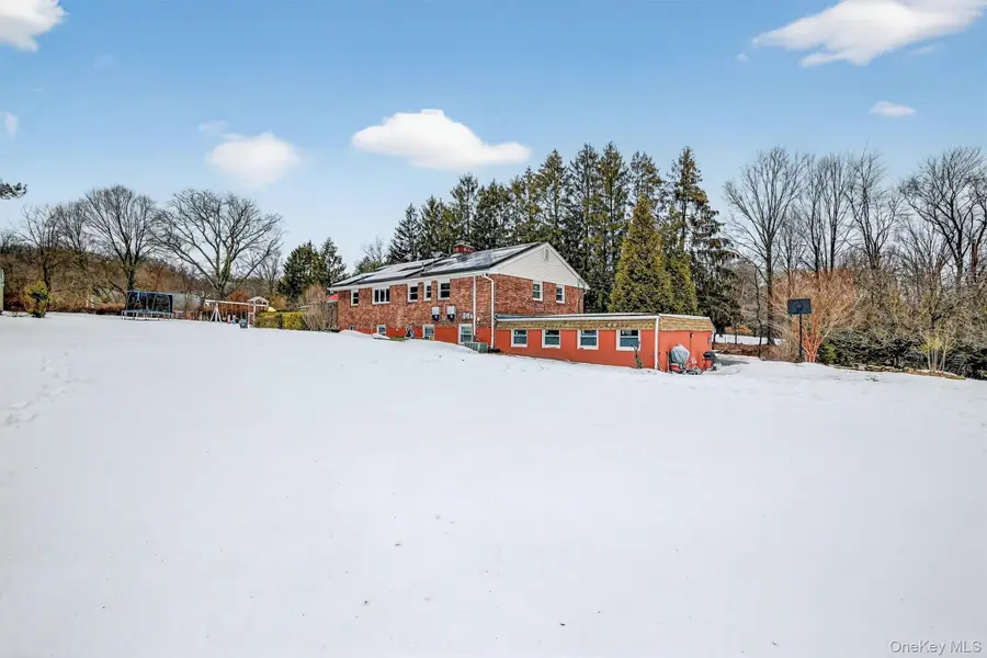 4 Kingsland Drive, New City, NY 10956 - #2