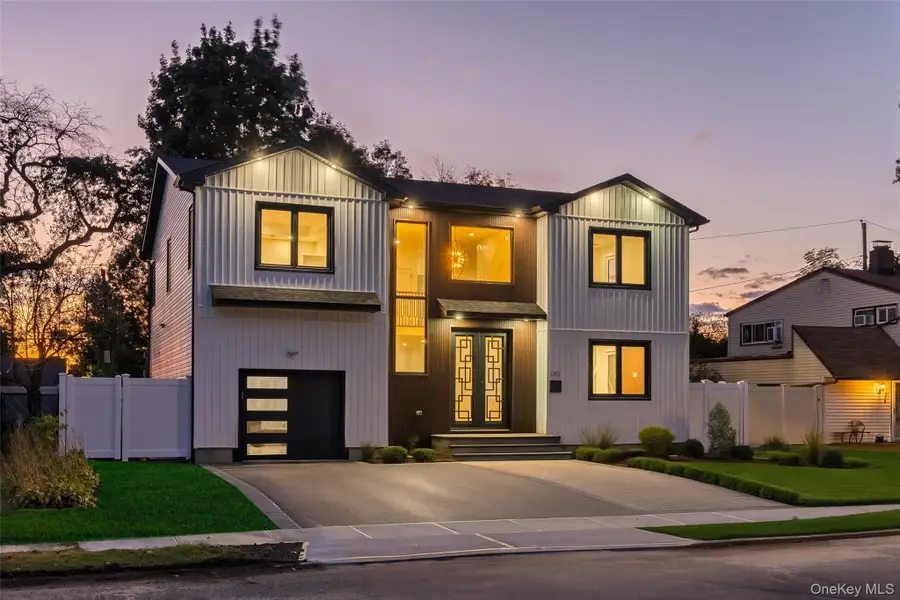 182 Friends Lane, Westbury, NY 11590 - #2