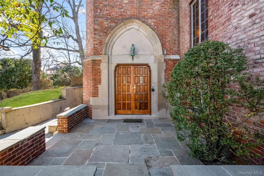 60 Wildwood Road, New Rochelle, NY 10804 - #3