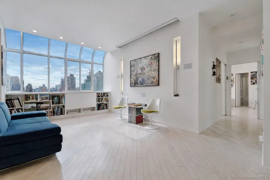 310 E 46th Street #PHT, Manhattan, NY 10017 - #3