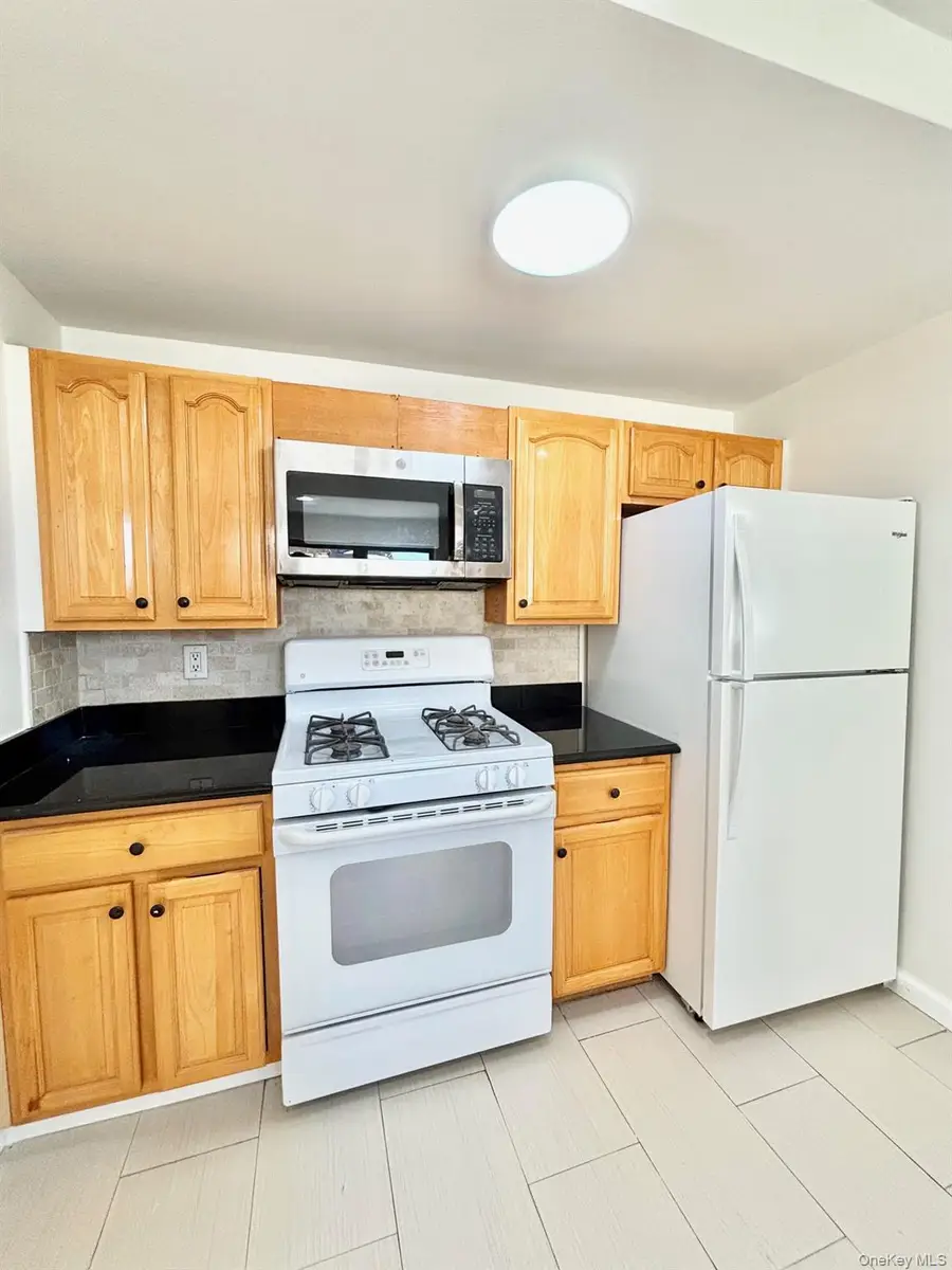 487 5th Avenue, Cedarhurst, NY 11516 - #3