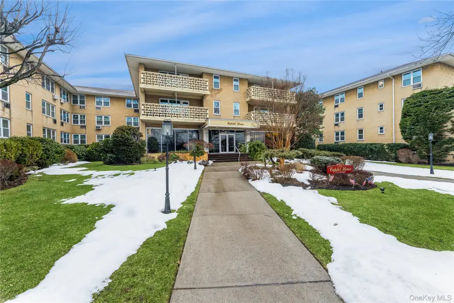 490 Atlantic Avenue #Apt 111, East Rockaway, NY 11518 - #2