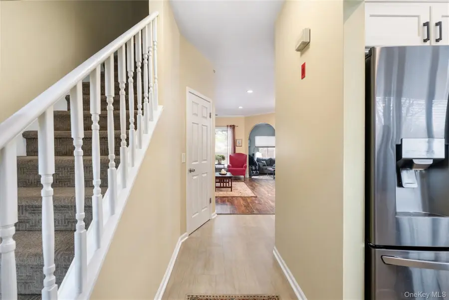 654 Birchwood Park Drive, Middle Island, NY 11953 - #3