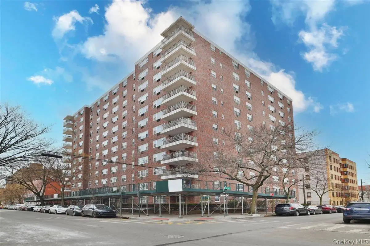8900 170th Street #6M, Jamaica, NY 11432 - #1