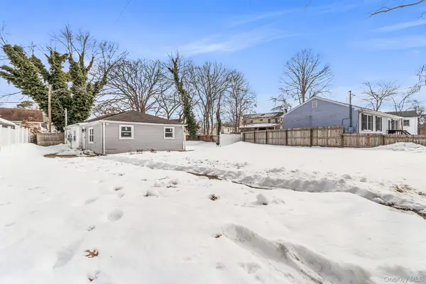 9 Deer Street, Wyandanch, NY 11798