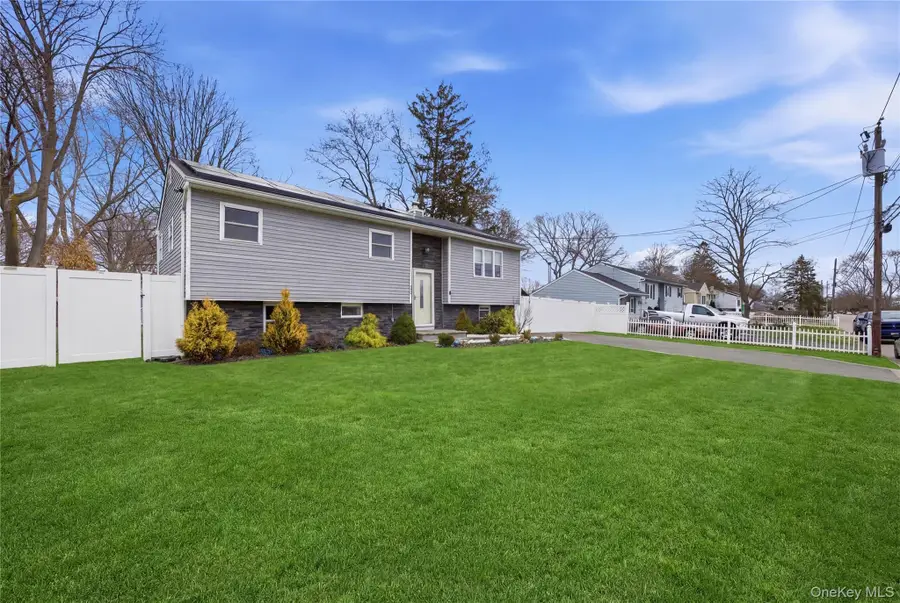 2809 Heather Avenue, Medford, NY 11763 - #3