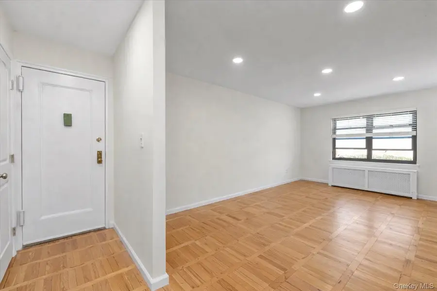 1197 E Broadway #K11, Hewlett, NY 11557 - #2