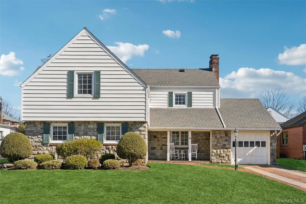 87 Wyatt Road, Garden City, NY 11530 - #1