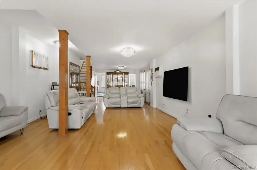 94-33 111th Street, South Richmond Hill, NY 11419 - #2