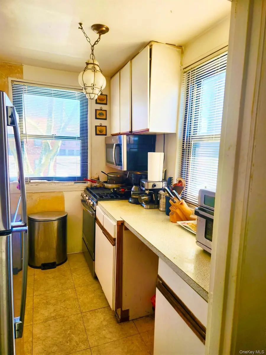 57-65 246 Crescent #2, Douglaston, NY 11362 - #2