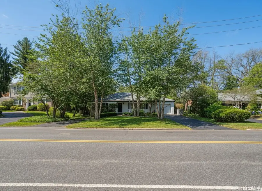 64 Middleneck Road, Roslyn, NY 11576 - #2