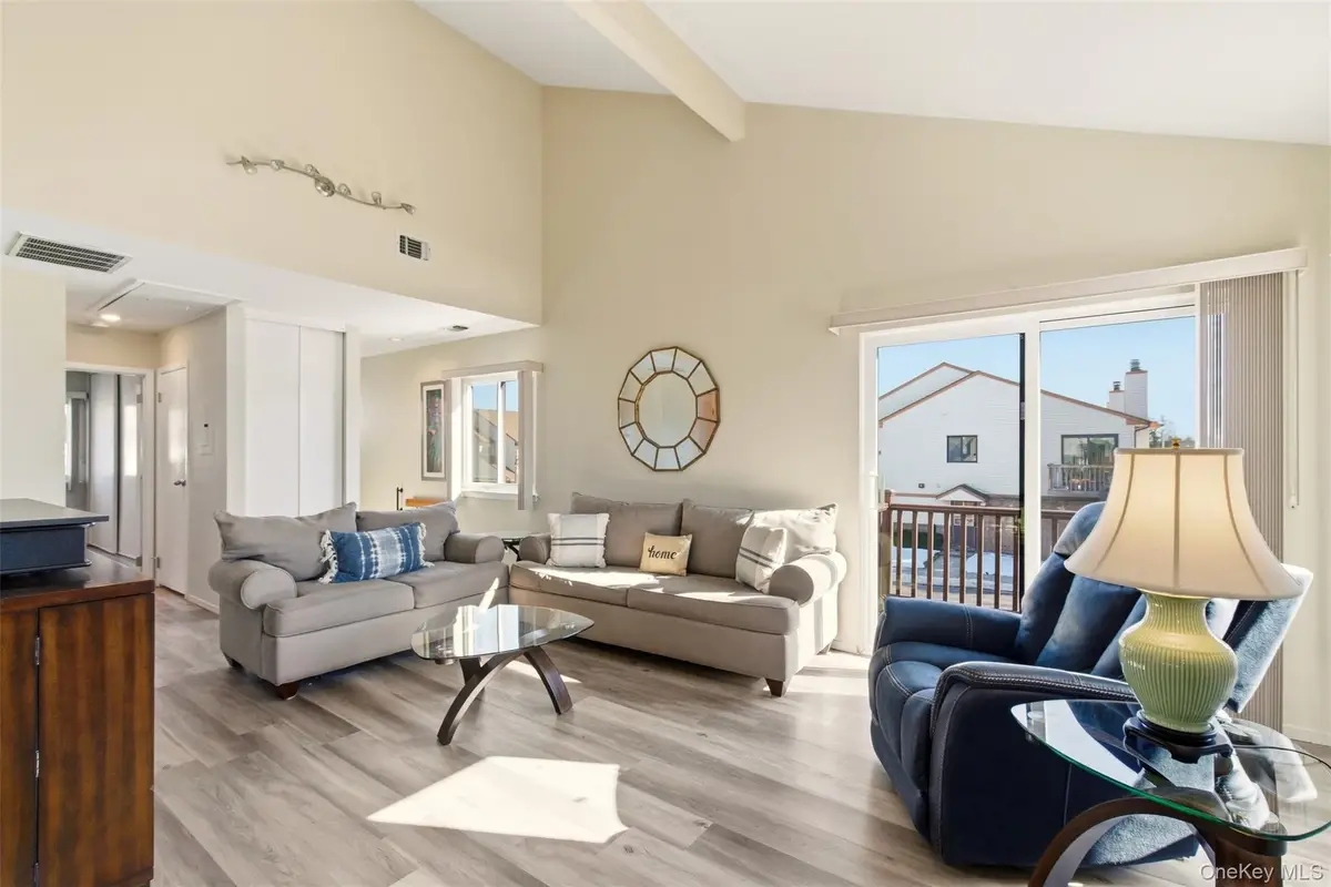 11 Balsam Court #11, Wantagh, NY 11793 - #1