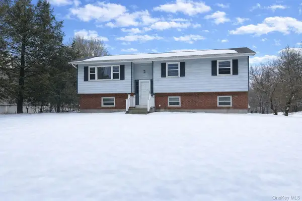 104 Sutton Park Road, Poughkeepsie, NY 12603