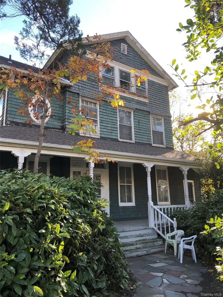 2921 Healy Ave, Far Rockaway, NY 11691 - #2