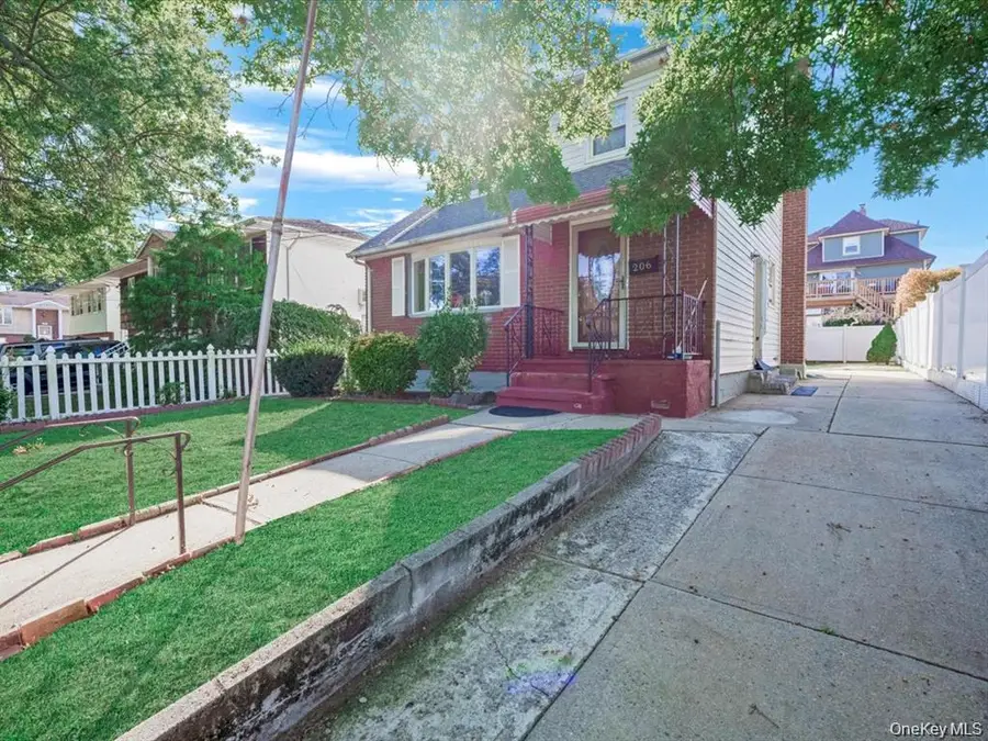 206 Hunnewell Avenue, Elmont, NY 11003 - #2