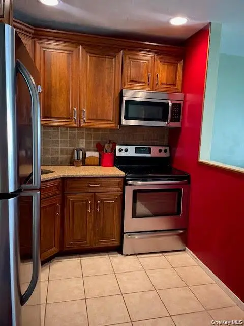 650 Newbridge Road #33, East Meadow, NY 11554 - #2