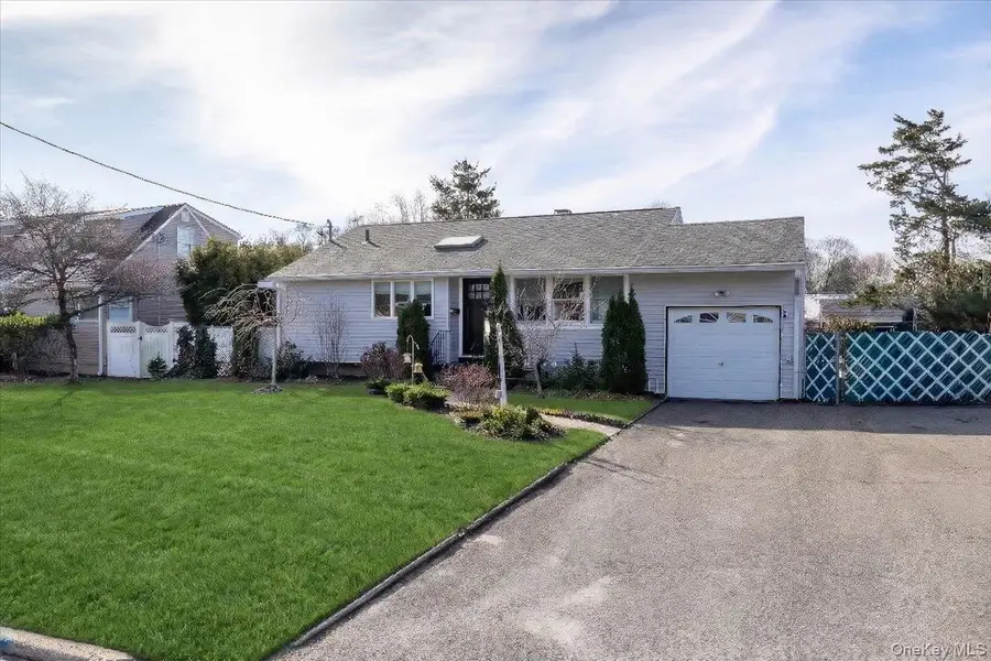 26 Eugene Drive, Kings Park, NY 11754 - #2