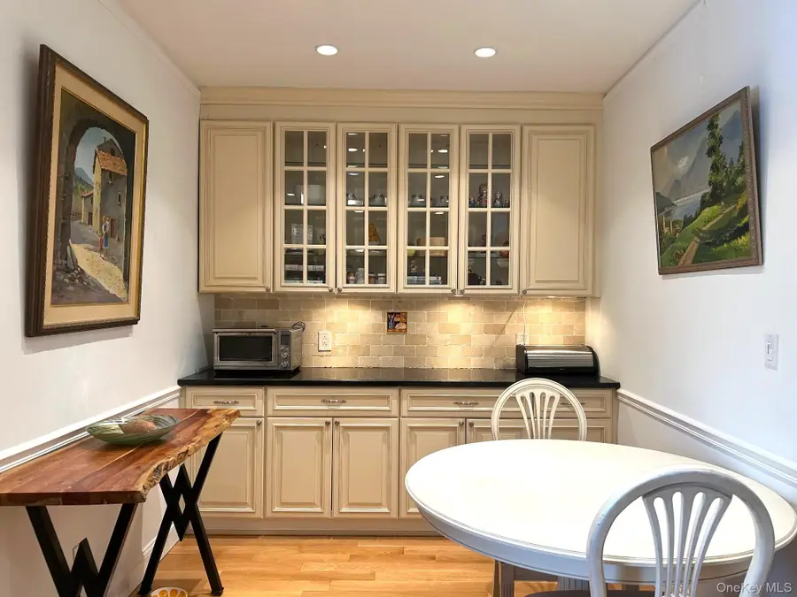 90 Bryant Avenue #Forrest-4C, White Plains, NY 10605 - #3