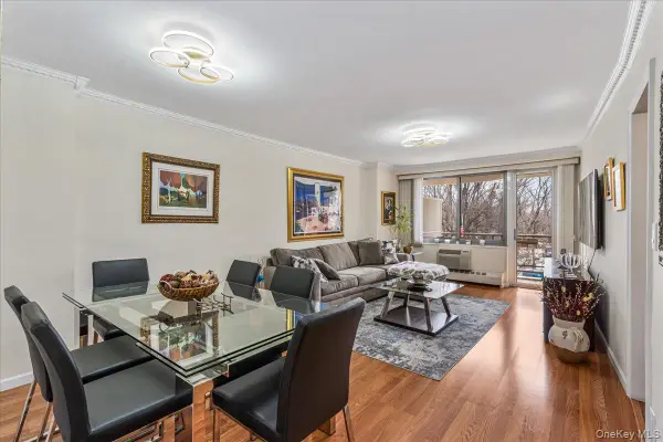 22055 46th Avenue #3M, Bayside, NY 11361