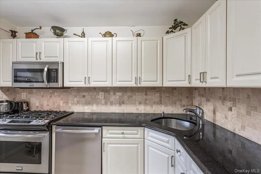 22055 46th Avenue #3M, Bayside, NY 11361 - #3