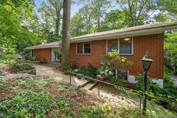 160 Hampshire Road, Bronxville, NY 10708