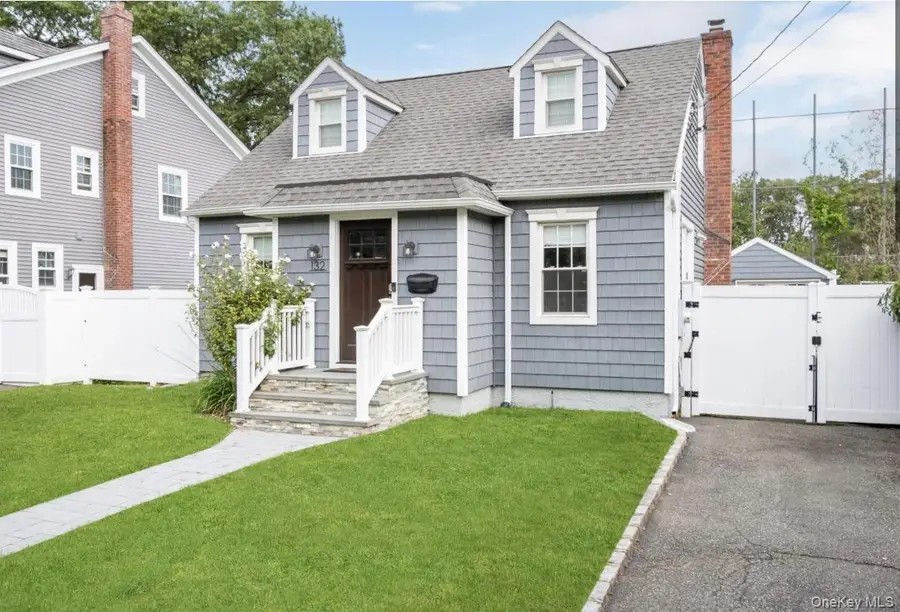 132 Webster Street, Merrick, NY 11566 - #2