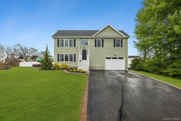 281 Clinton Avenue, East Patchogue, NY 11772