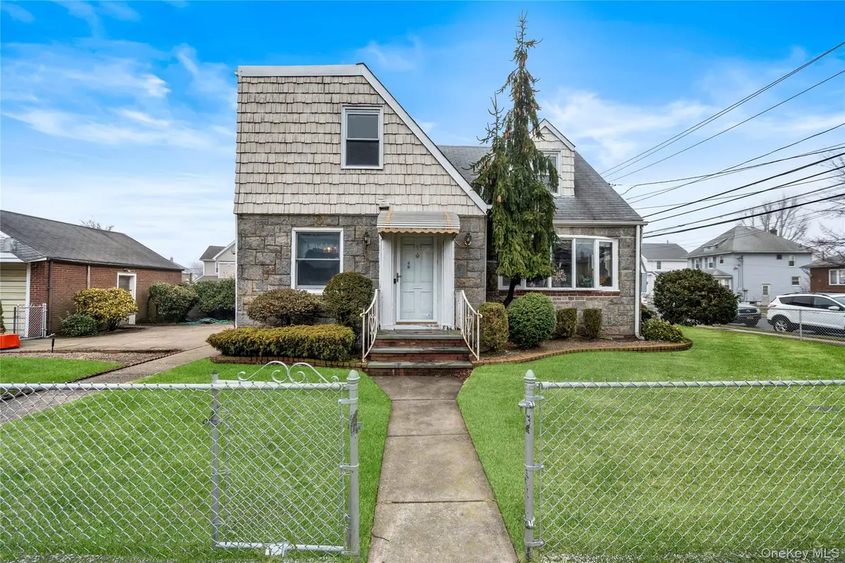 181 Monroe Street, Franklin Square, NY 11010 - #1